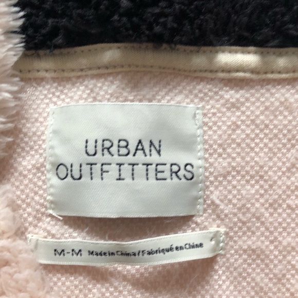 Fuzzy urban outfitters cropped sweater - Picture 3 of 3